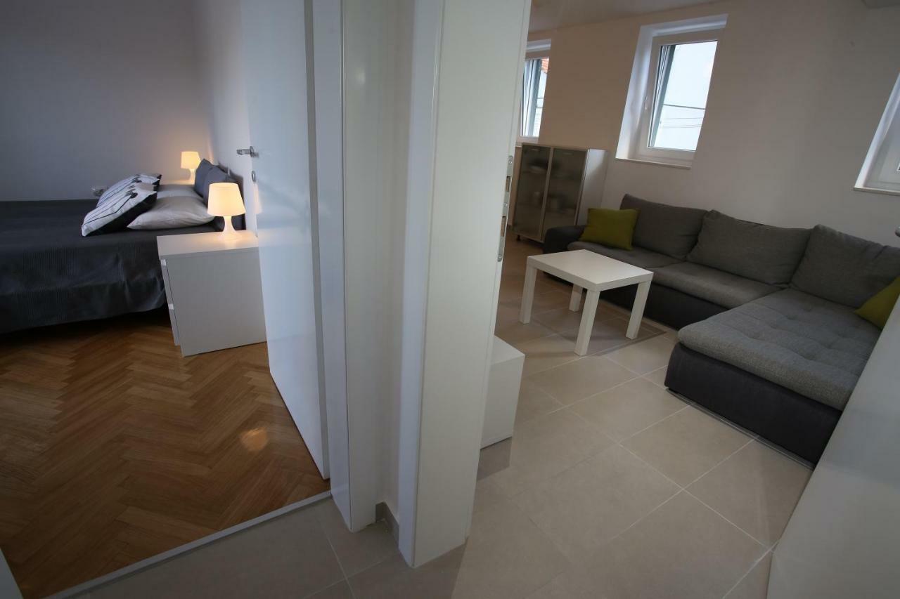 Apartmani Tri Bunje Tribalj Екстериор снимка
