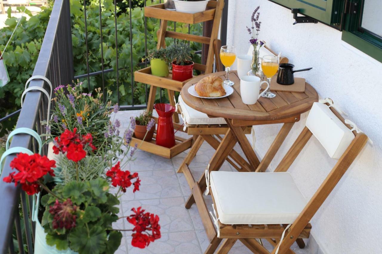 Apartmani Tri Bunje Tribalj Екстериор снимка